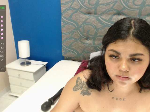 Скриншоты трансляции khloeferry