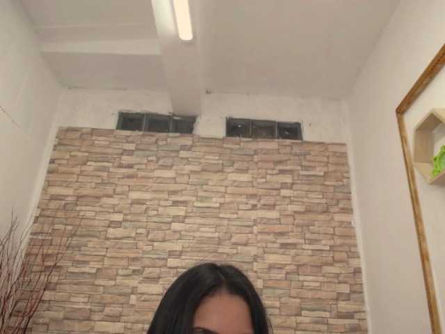 Скриншоты трансляции KiaMax