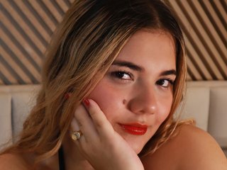 Эротический видеочат kiky-mei