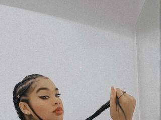 Эротический видеочат KILLAEBONY