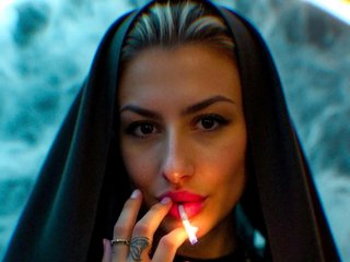 Эротический видеочат KillerWitch