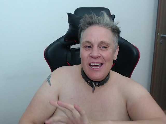 Скриншоты трансляции kinkstakinks76