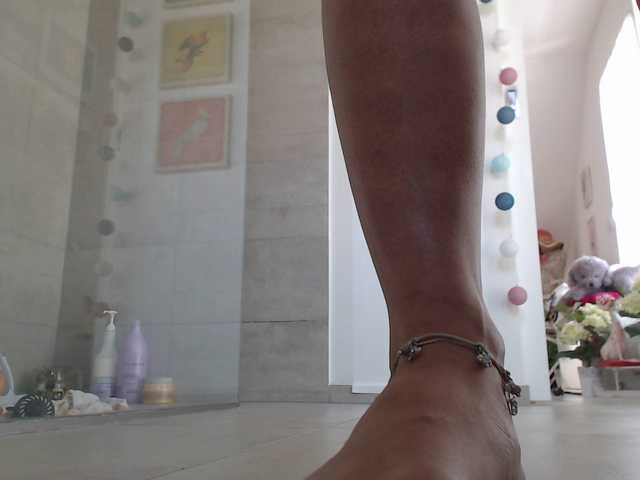 Скриншоты трансляции KinkyMoni