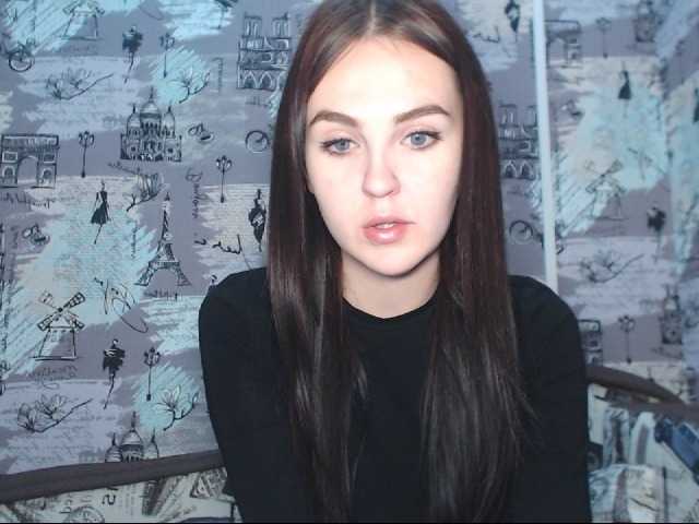 Скриншоты трансляции KiraLunary