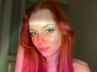 Эротический видеочат KiraSaud69