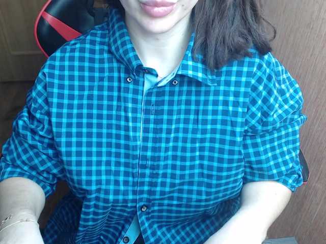 Скриншоты трансляции KissaEva