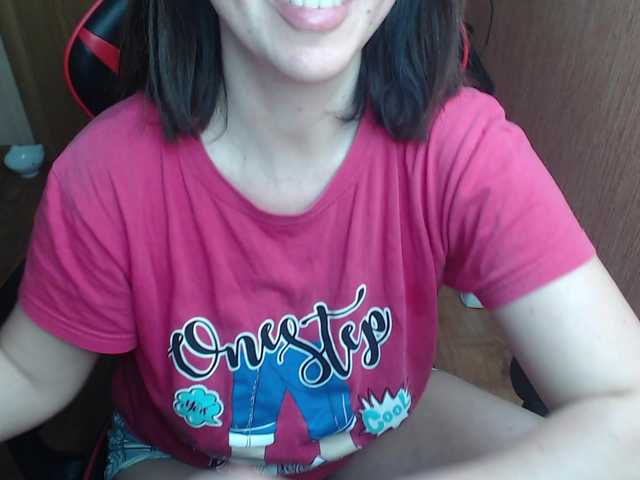 Скриншоты трансляции KissaEva