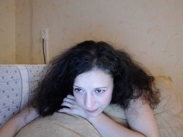 Скриншоты трансляции KissMeGently