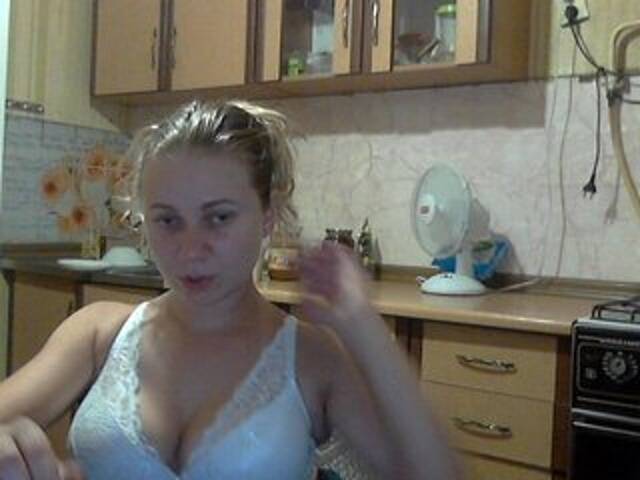 Скриншоты трансляции KittenLedy