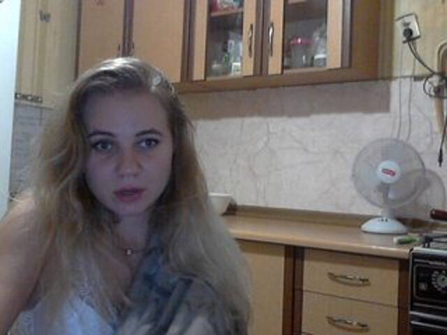 Скриншоты трансляции KittenLedy