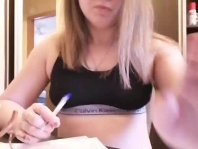 Скриншоты трансляции Kitty-Anna