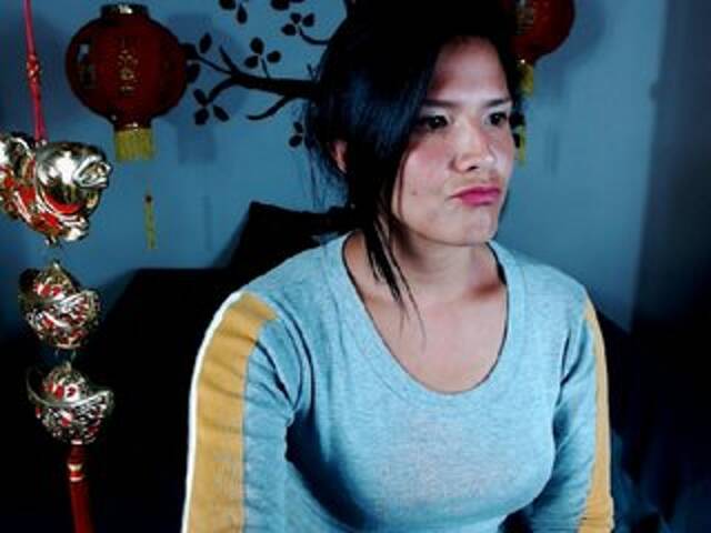 Скриншоты трансляции kitty-cutex