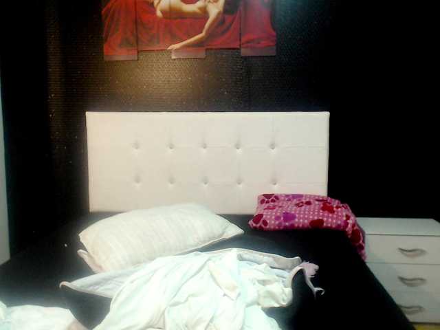 Скриншоты трансляции Kitty-luii