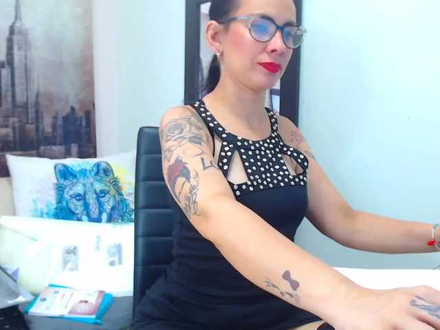 Скриншоты трансляции kittybigass