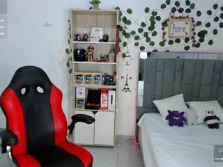 Эротический видеочат kittyscoot