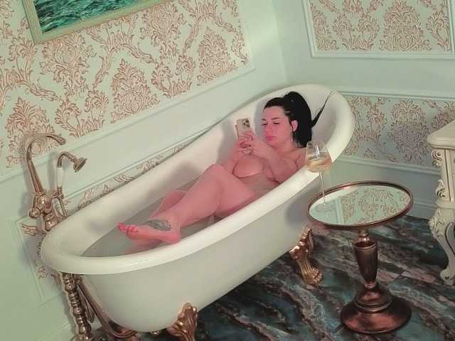 Скриншоты трансляции kittySerene