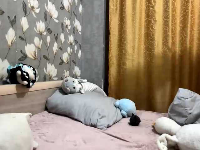 Скриншоты трансляции KizzyRookard