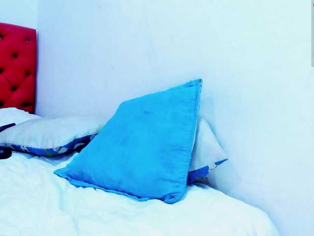 Скриншоты трансляции Kloe-Lopez