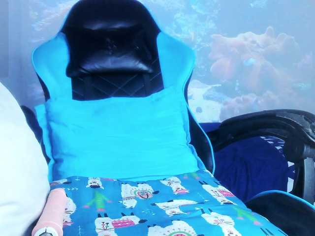 Скриншоты трансляции Kloe-Lopez