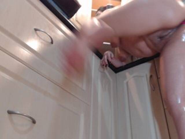 Скриншоты трансляции KloeAss