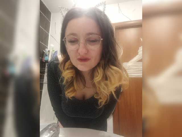Скриншоты трансляции Krissy69