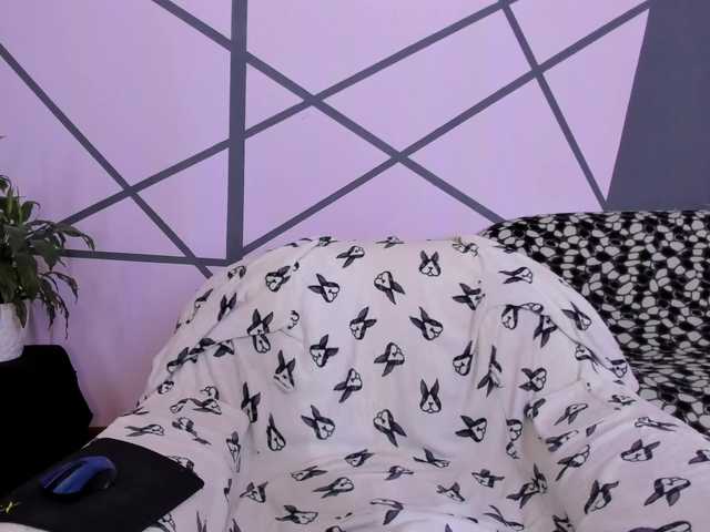 Скриншоты трансляции ChristaHell
