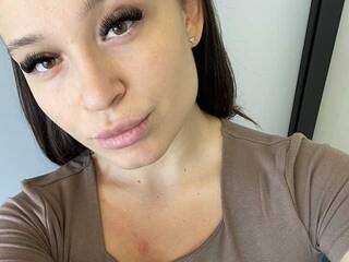 Эротический видеочат kristinkasiii