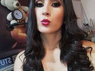 Эротический видеочат KristyDarlin1