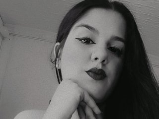 Эротический видеочат Kyannasweet