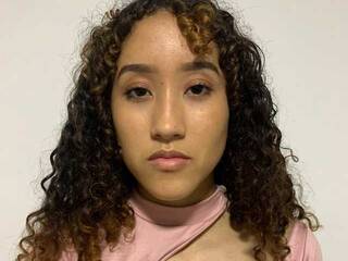 Эротический видеочат KyleLloyd