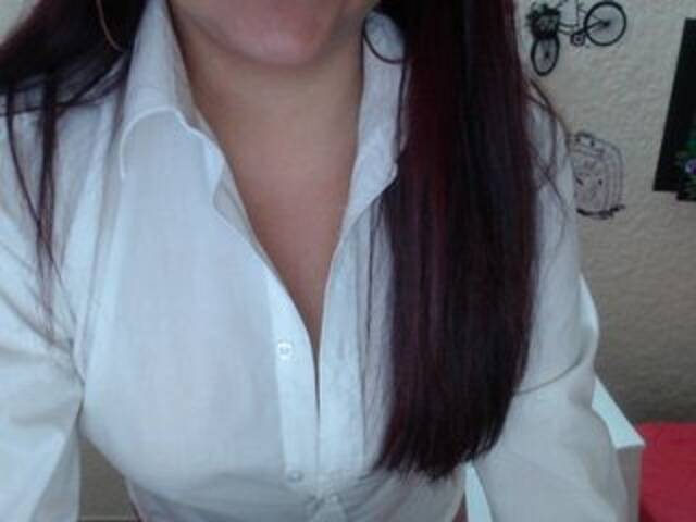 Скриншоты трансляции KylieDaniiels