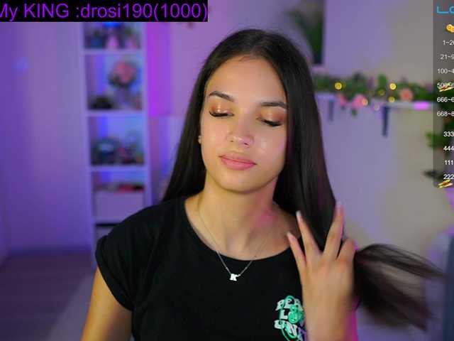 Скриншоты трансляции KylieQuinn018