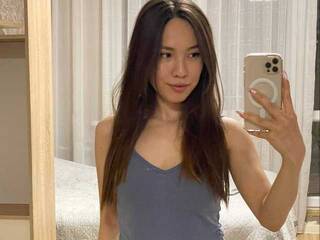 Эротический видеочат MiaLionade