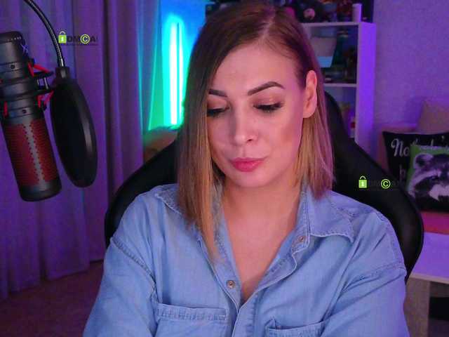 Скриншоты трансляции LadyLLS