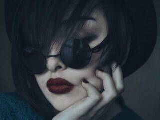 Эротический видеочат ladyvamp18