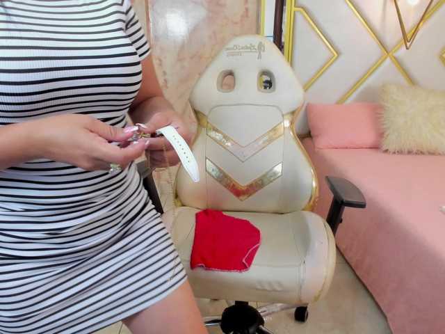 Скриншоты трансляции Ladyxmilf