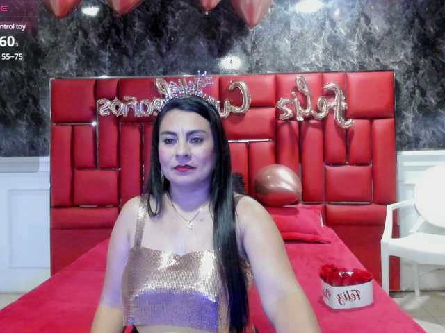 Скриншоты трансляции Ladyxmilf