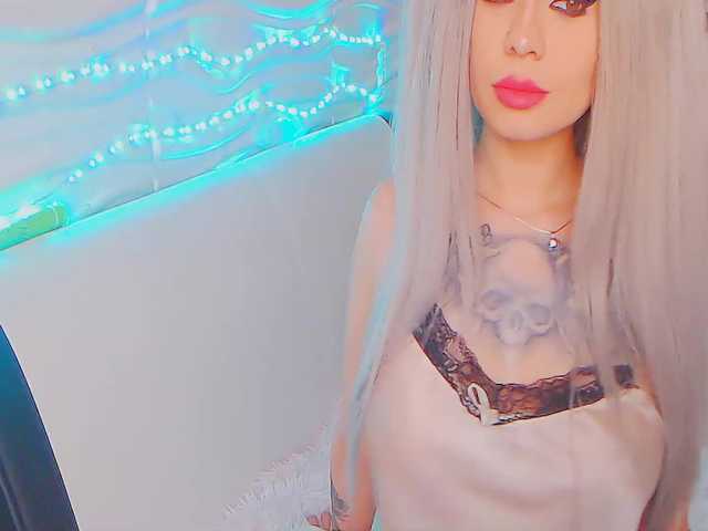Скриншоты трансляции Monster_Doll