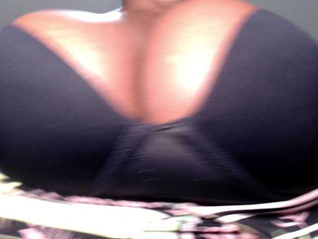 Скриншоты трансляции lalaAfrolatin