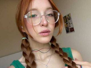 Эротический видеочат LALECZKAMII