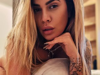 Эротический видеочат Laranya