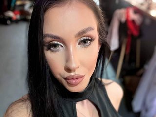 Эротический видеочат LaraSLR