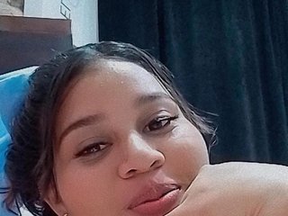 Эротический видеочат LauraBree