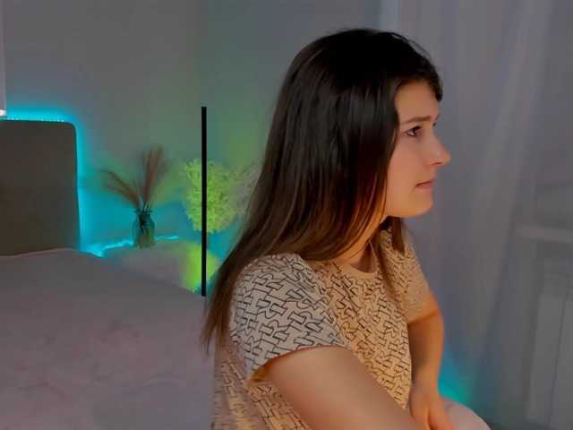 Скриншоты трансляции LauraLeee