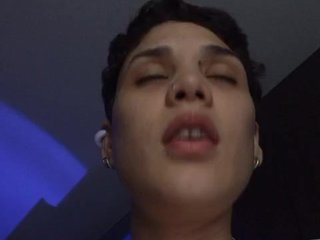 Эротический видеочат LauraR