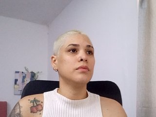 Эротический видеочат LauraR