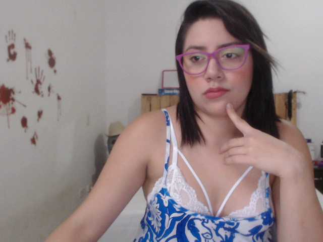 Фотографии LaurenJohnsom LUSH ON, Pvt MAKE ME #cum #squirt GOAL 1°Boobs with oil 2°Blowjob, Play with my warm pussy, 3°Twerk 4°Hitachi time in doggy, 5°Strip show with erotic song, I love it vibes of #lovense #anal at 6° and #squirt in the last goal 7