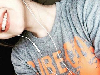 Эротический видеочат LavinellsX