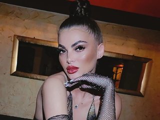 Эротический видеочат LaylaaDiamond