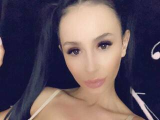 Эротический видеочат LaylaRad